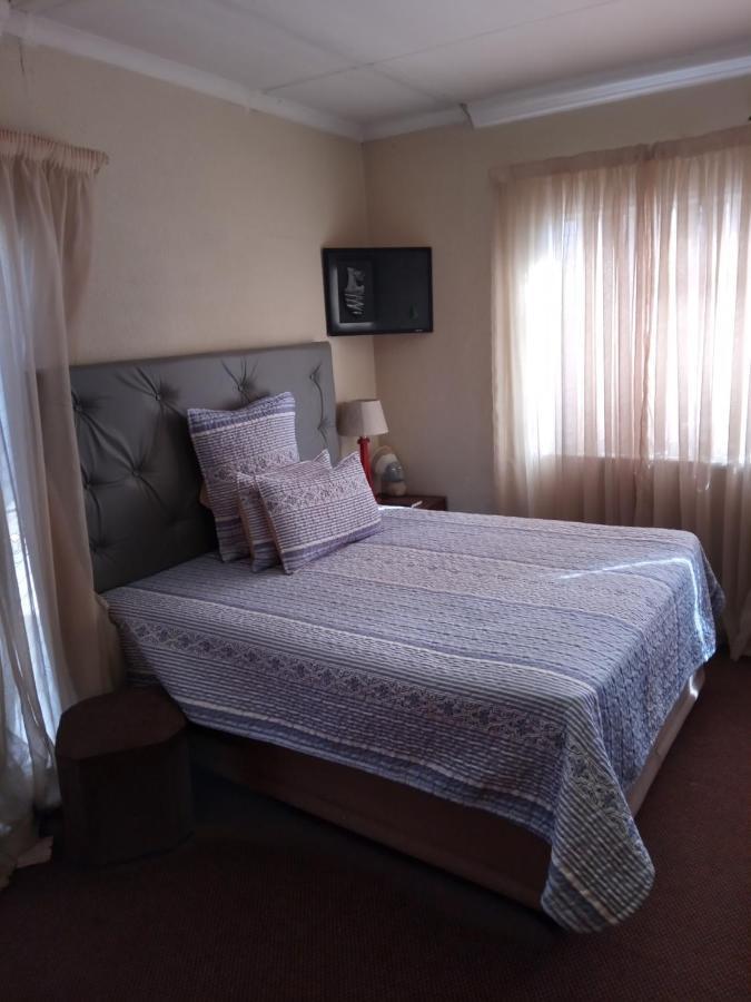 Dante Guest House อัลเบอร์ตัน ภายนอก รูปภาพ